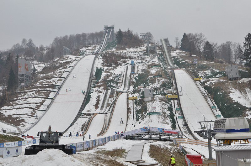 Complexul Olimpic de Sărituri cu Schiurile Râșnov (Valea Cărbunării)